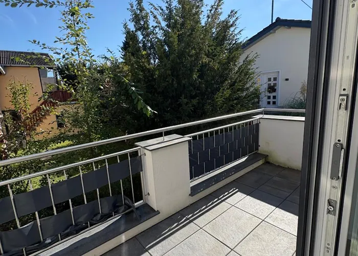 Appartement Schoene In Ruhiger Lage