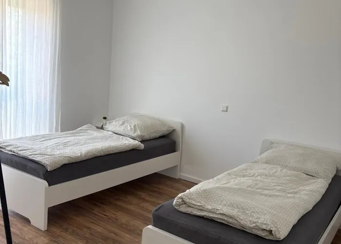 Schoene In Ruhiger Lage Appartement