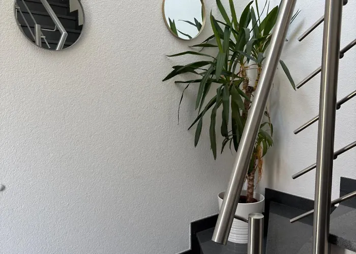 Schoene In Ruhiger Lage * Königswinter